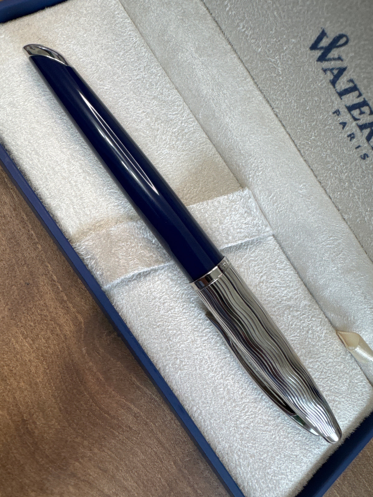 Waterman Carenne Fountain Pen Blue with metal cap. Medium nib.