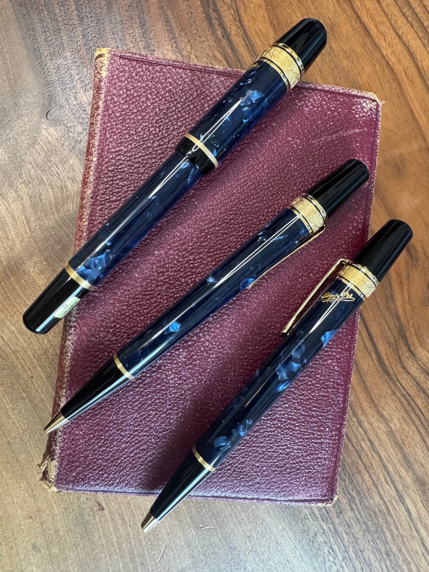 Montblanc Edgar Allen Poe Fountain Pen Limited Edition Writing Set  1998