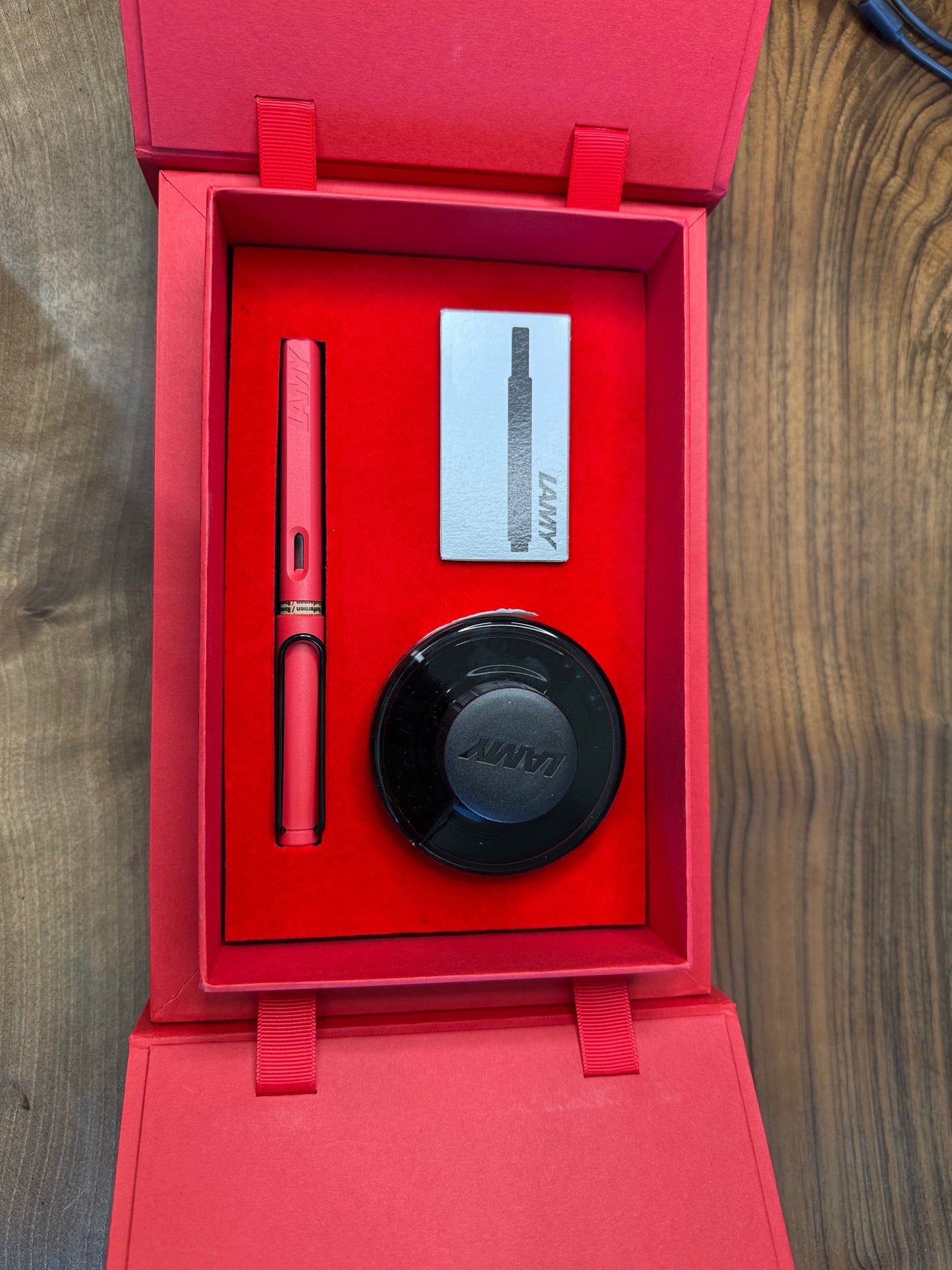 LAMY Safari Hunting Series Frosted Red Kanji Tip Ink Pen with Ink Set