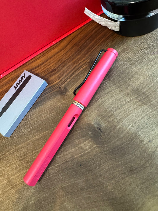 LAMY Safari Hunting Series Frosted Red Kanji Tip Ink Pen with Ink Set