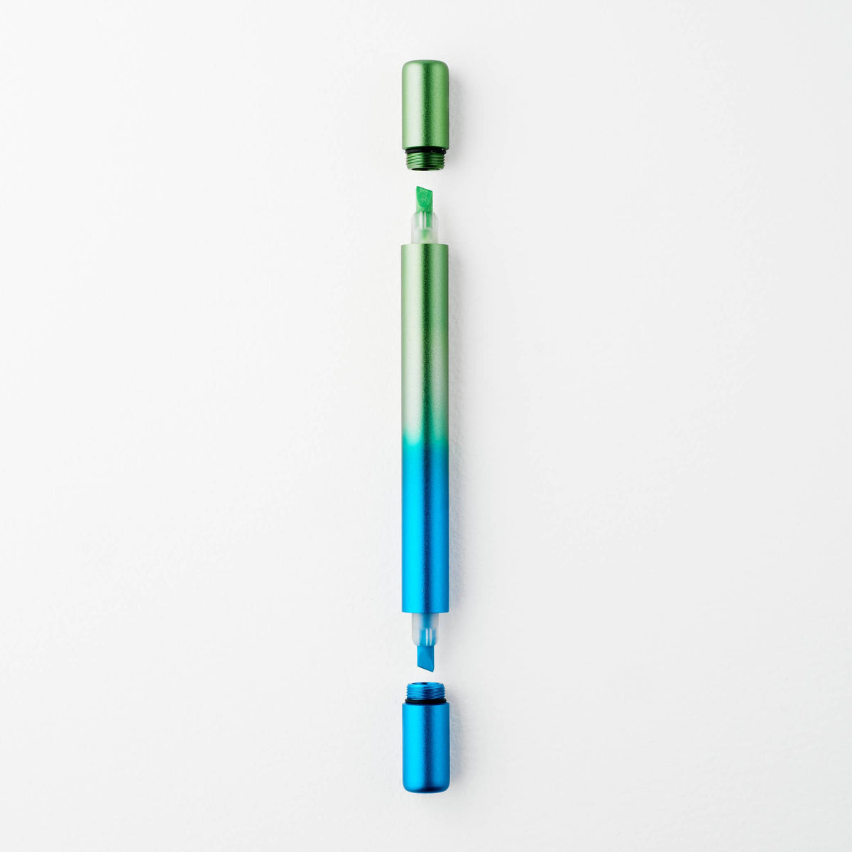 Tom's Studio Ori – the infinitely refillable highlighter: Blue/Green