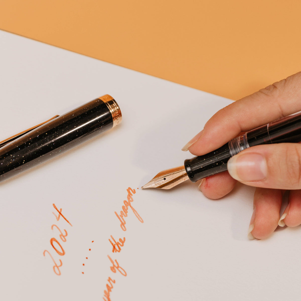 Nahvalur Original Plus Lovina Graphite Fountain Pen: Broad