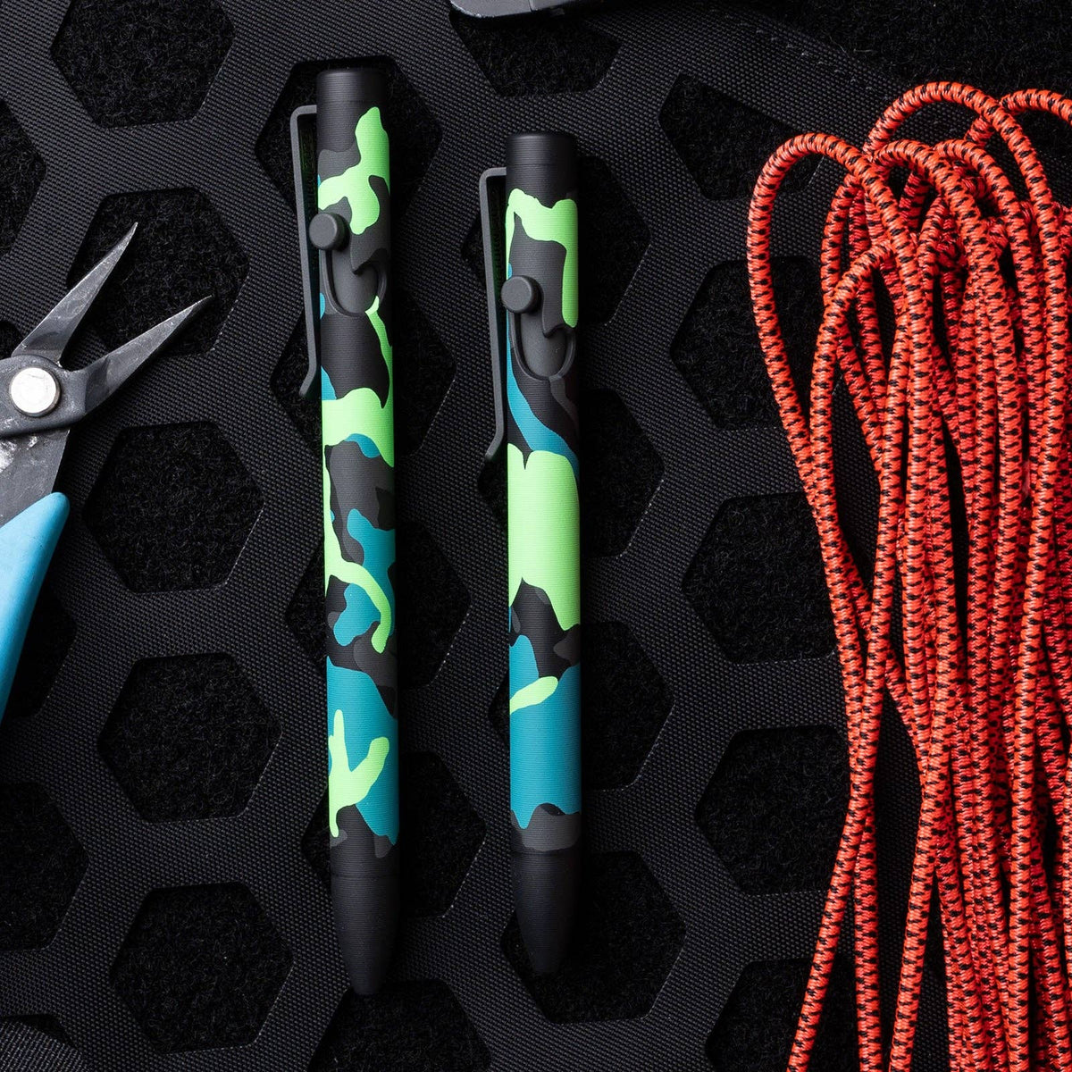 Camo Bolt Action Pen: Desert / Standard